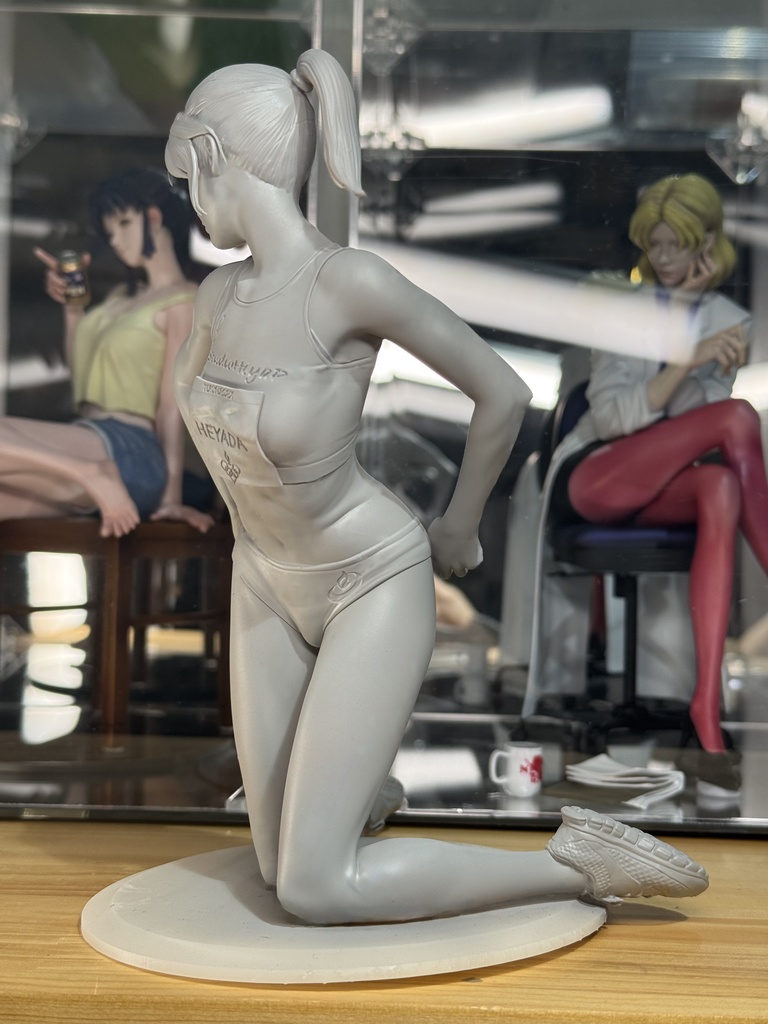 オリジナルガレージキット 普通のO L 陸上ver. (An office lady in athlete costume) 1/6スケール