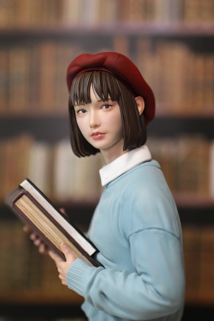 オリジナルガレージキット 本を運ぶ女性 1/6スケールもしくは1/12スケール (A Lady with Books)