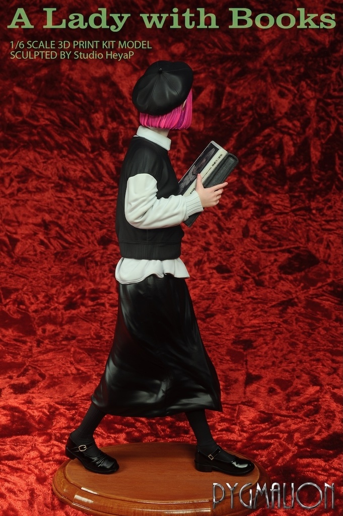 オリジナルガレージキット 本を運ぶ女性 1/6スケールもしくは1/12スケール (A Lady with Books)