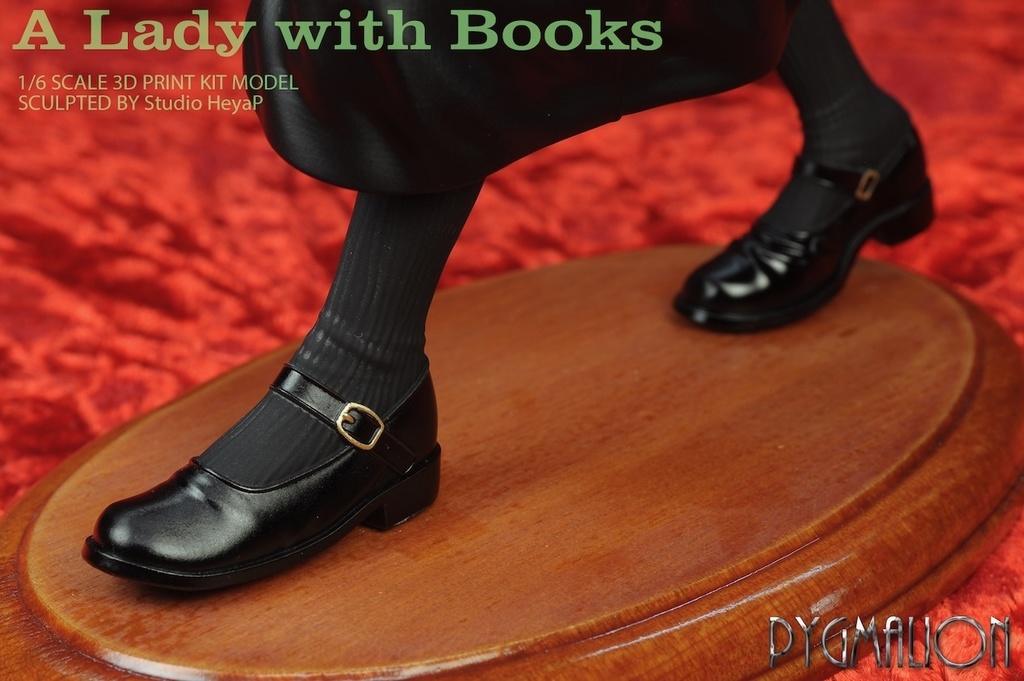 オリジナルガレージキット 本を運ぶ女性 1/6スケールもしくは1/12スケール (A Lady with Books)