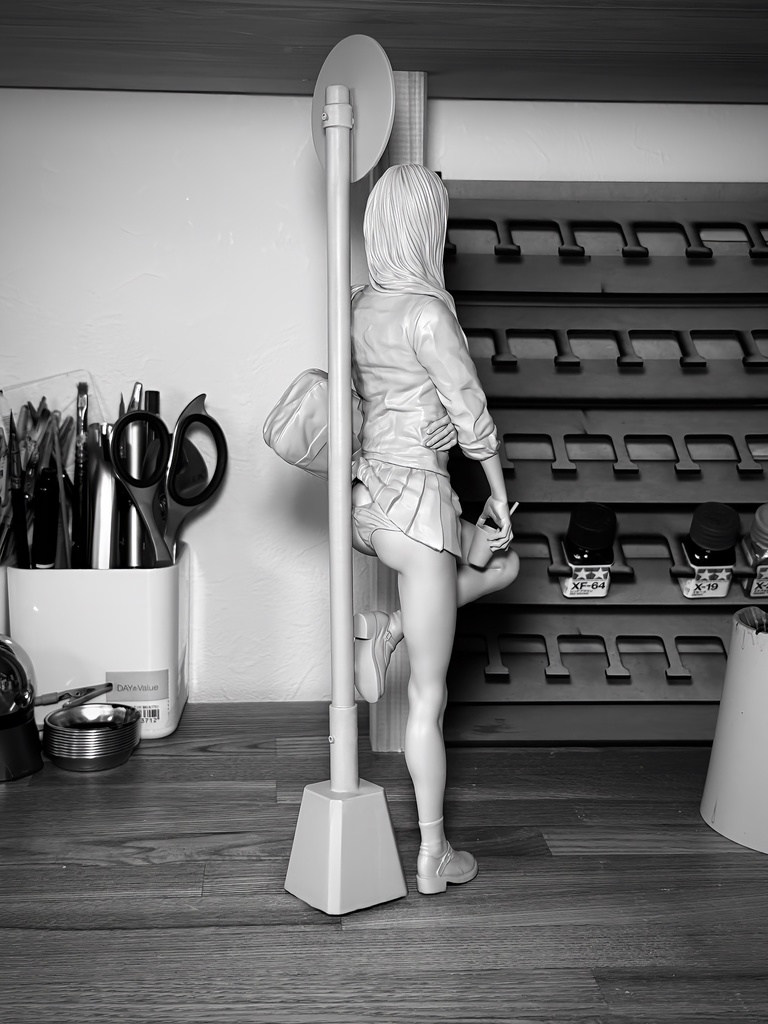 オリジナルガレージキット バス停とJK 1/6 および1/12スケール (Waiting for him)