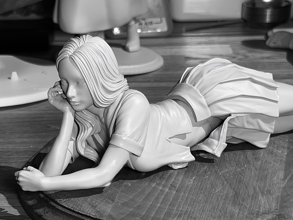 ただいま早期割引2000円オフ!! オリジナルガレージキット ねそべる女子II 1/6 スケール (JK on a floor II)