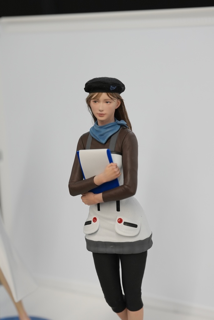 2/25 0:00以降受付開始 シン・エヴァンゲリオン劇場版より 鈴原サクラ セミリアル 1/6スケール未塗装ガレージキット