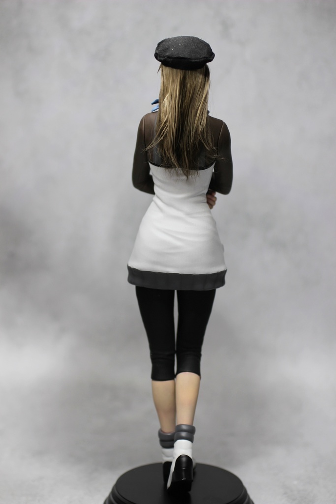 2/25 0:00以降受付開始 シン・エヴァンゲリオン劇場版より 鈴原サクラ セミリアル 1/6スケール未塗装ガレージキット