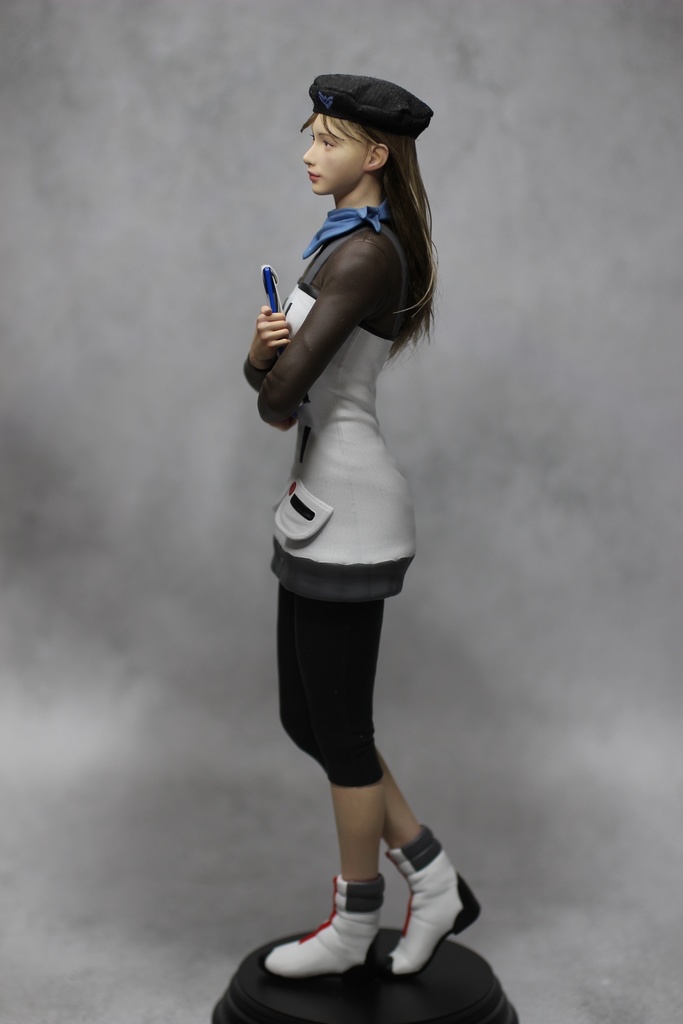 2/25 0:00以降受付開始 シン・エヴァンゲリオン劇場版より 鈴原サクラ セミリアル 1/6スケール未塗装ガレージキット