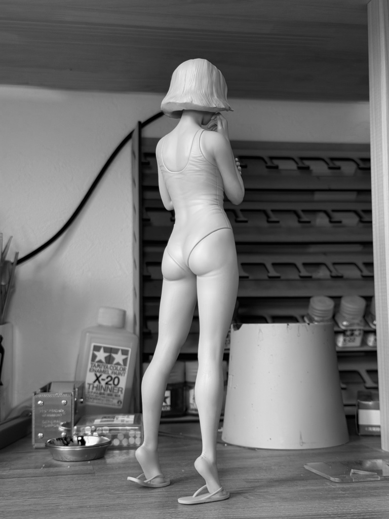 オリジナルガレージキット 小柄な女の子(A little girl) 1/6スケール