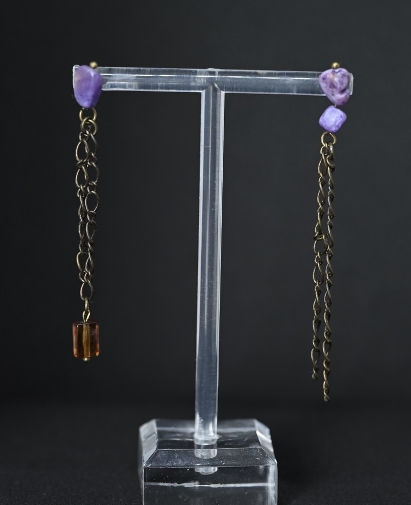 チャロアライトのアシンメトリーピアス
