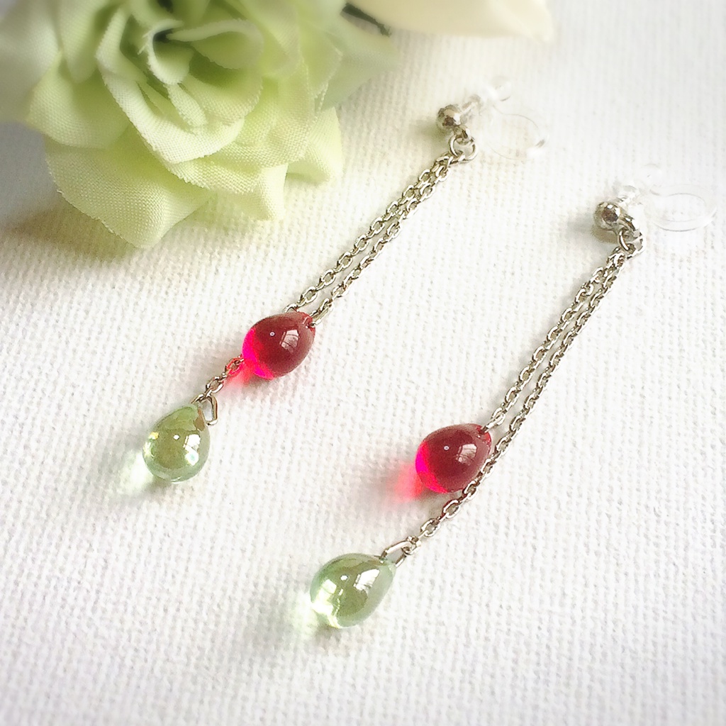 赤安イメージドロップイヤリング