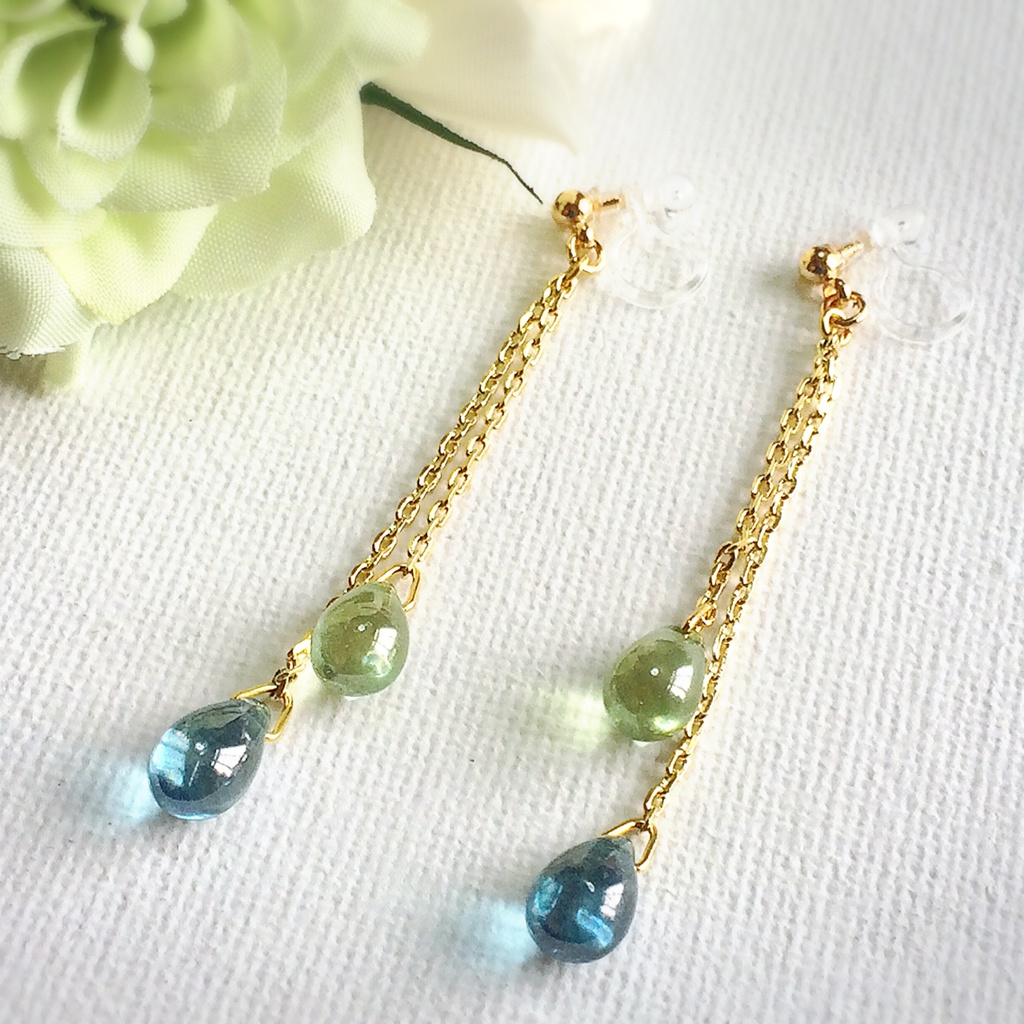 赤安イメージドロップイヤリング