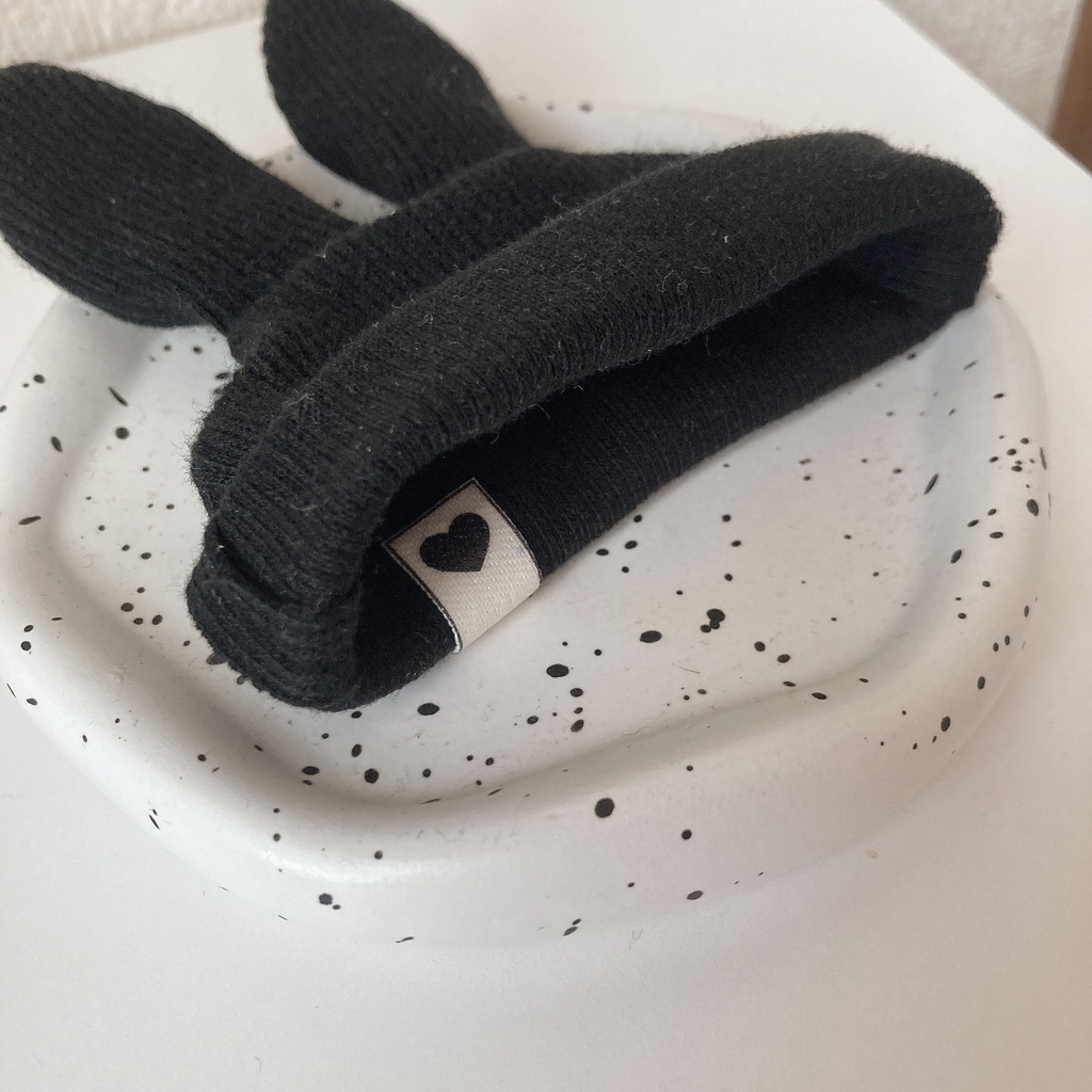 bunny knit -black-