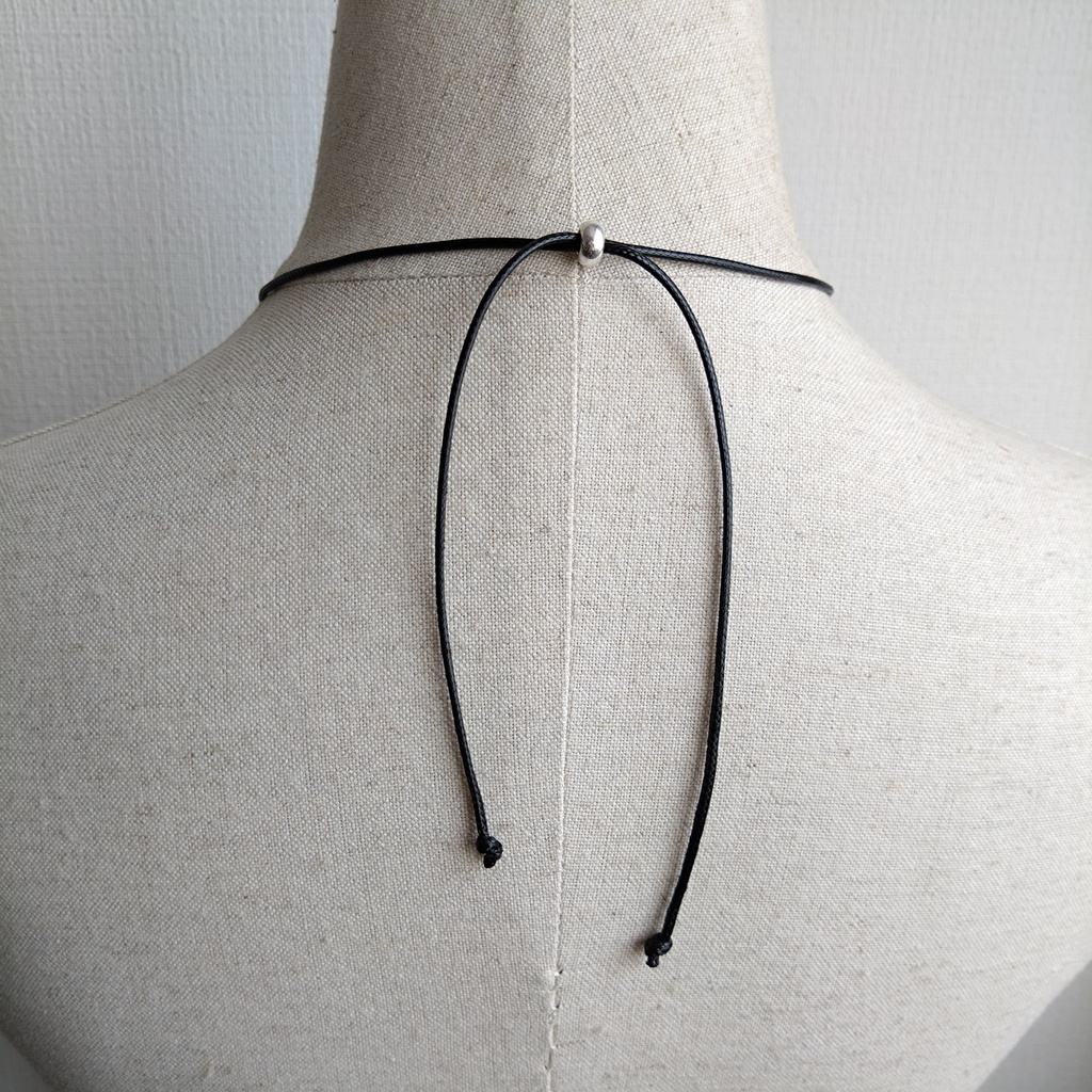 クロスネックレス フェアリーグランジ 十字架 ロザリオ レザー調 黒