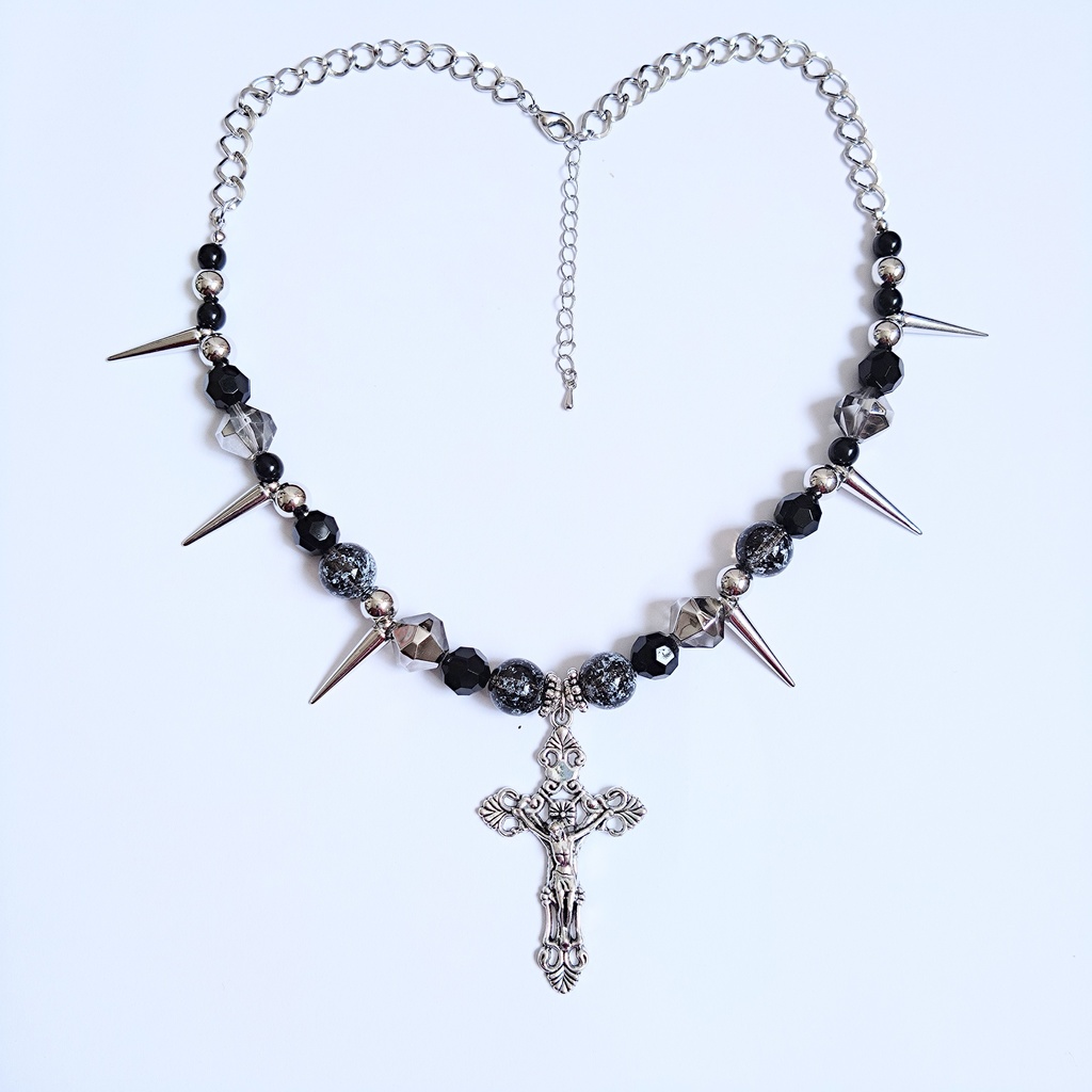 クロススパイクネックレス