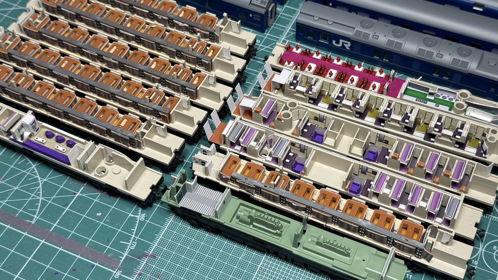 60004 北斗星1・2号JR北海道編成12両用内装パーツセット(Tomix 98676 JR 24系25形特急寝台客車(北斗星1・2号)基本セット、98677 JR 24系25形特急寝台客車(北斗星1・2号)増結セット用)