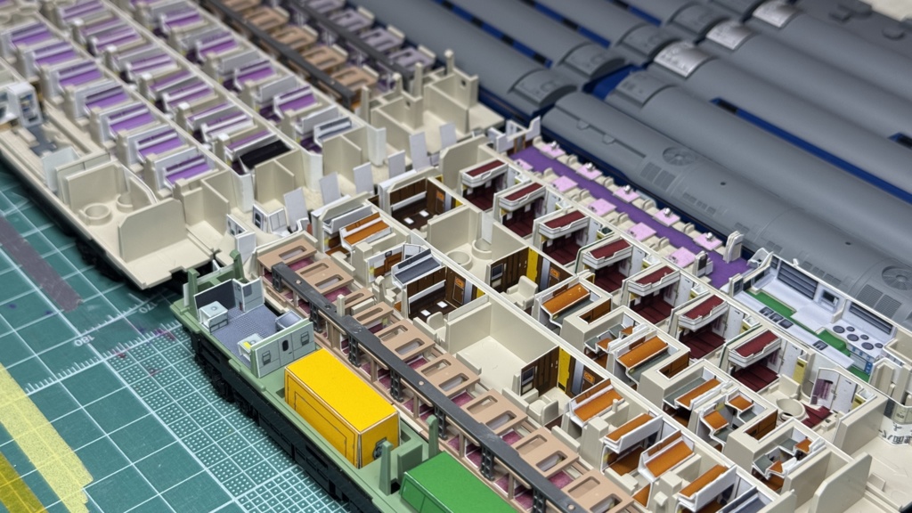 60016 北斗星混成編成 末期仕様12両用内装パーツセット(Tomix 98870 北斗星・混成編成基本セット、98871 北斗星・混成編成増結セット用)
