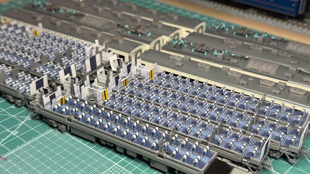 70003F 白鳥485系3000番台8両用内装パーツフルセット(97603 485-3000系白鳥セット、97604 485-3000系白鳥増結セット用)