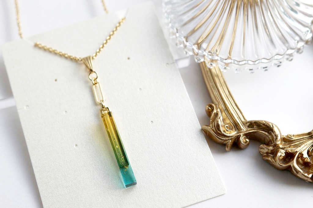 【耳飾り/ネックレス】stickシリーズ キィニチ