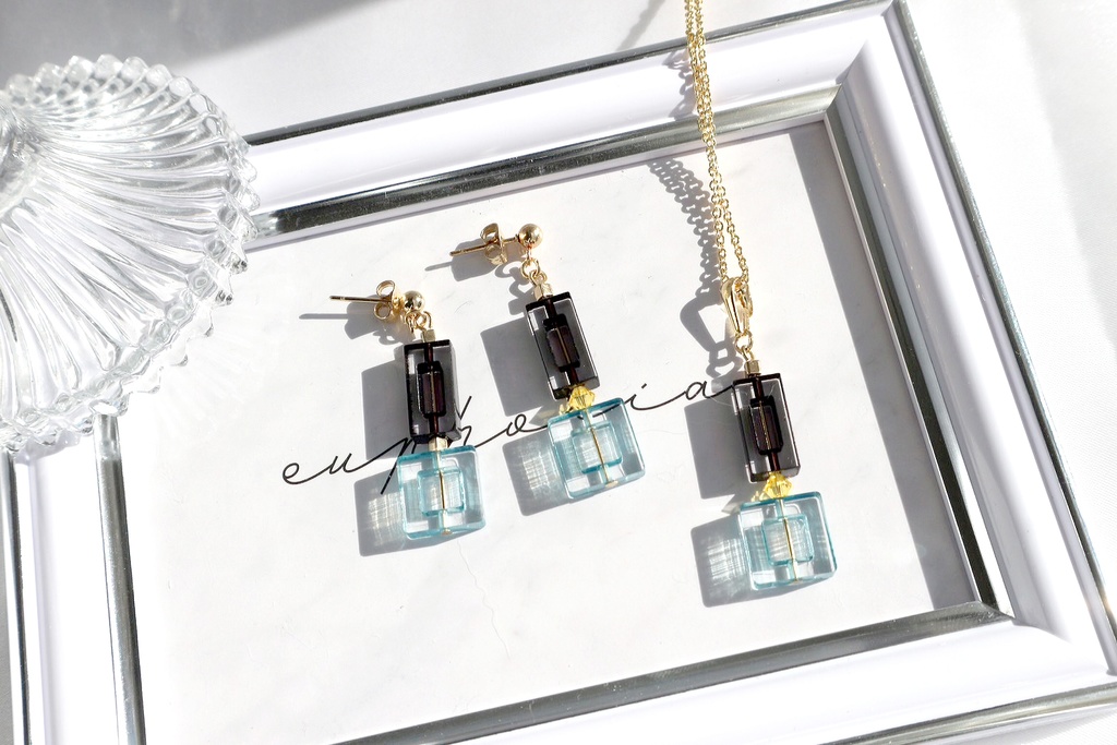 【耳飾り/ネックレス】キィニチ