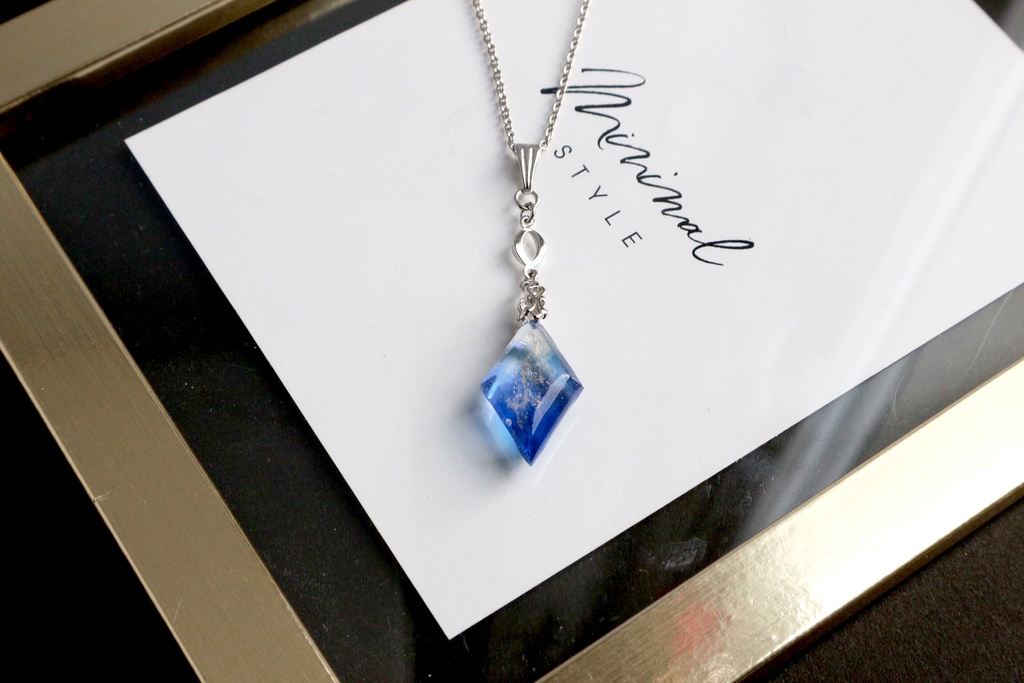 【耳飾り/ネックレス】オロルン