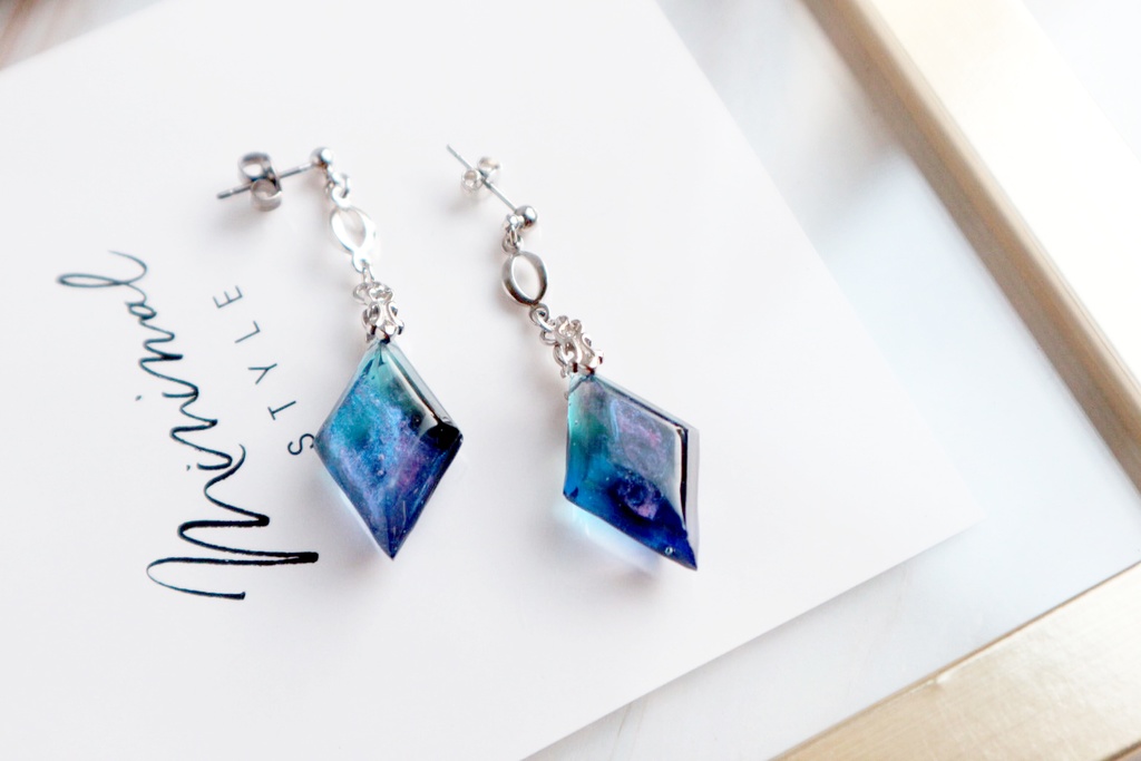 【耳飾り/ネックレス】オロルン