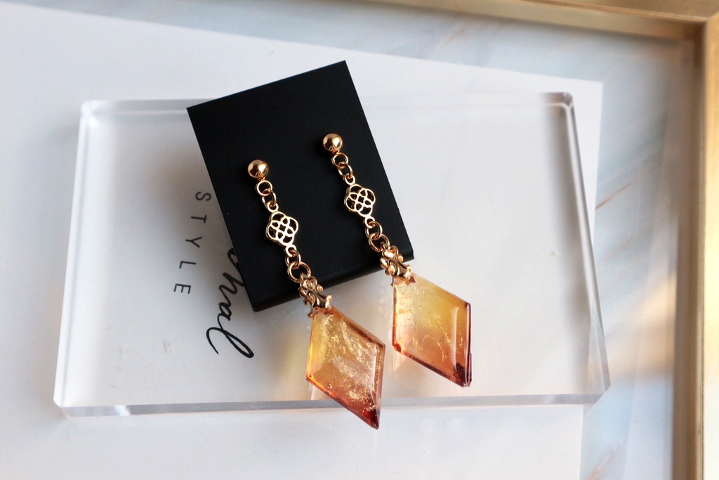 【ピアス／イヤリング】rhombus stone 鍾離