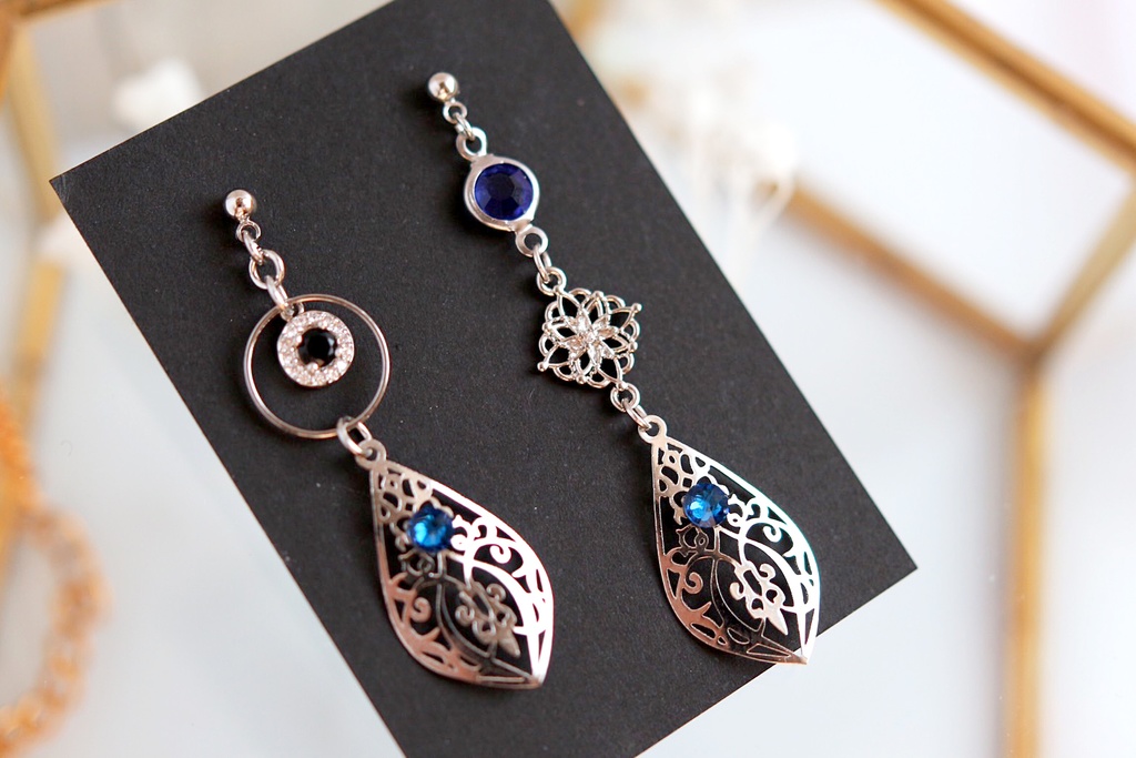 【ピアス】青く灯る炎