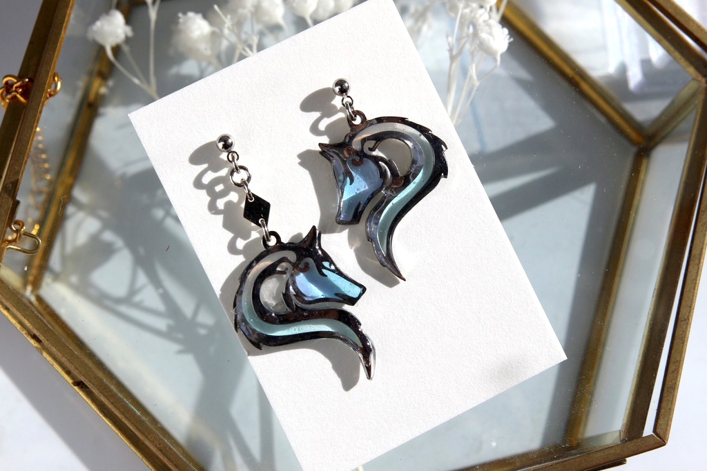 【ピアス】氷狼