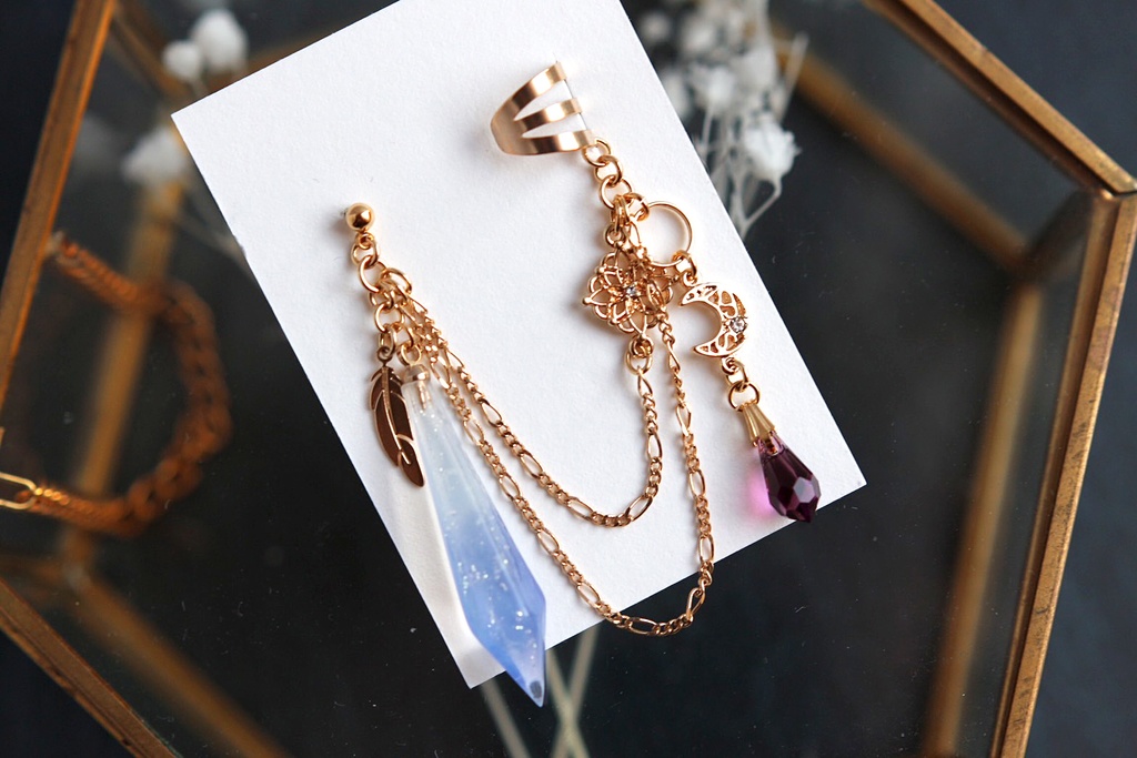 【イヤーカフ＆ピアス】月の少女