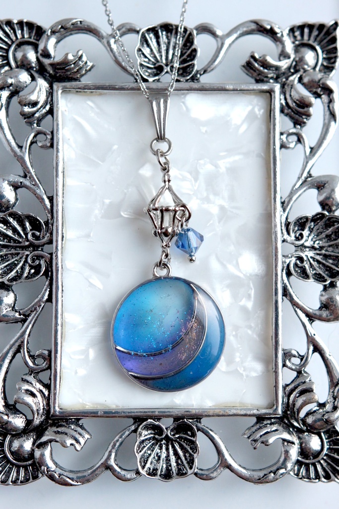 【ネックレス】ステンドグラス風ネックレス フリンズ