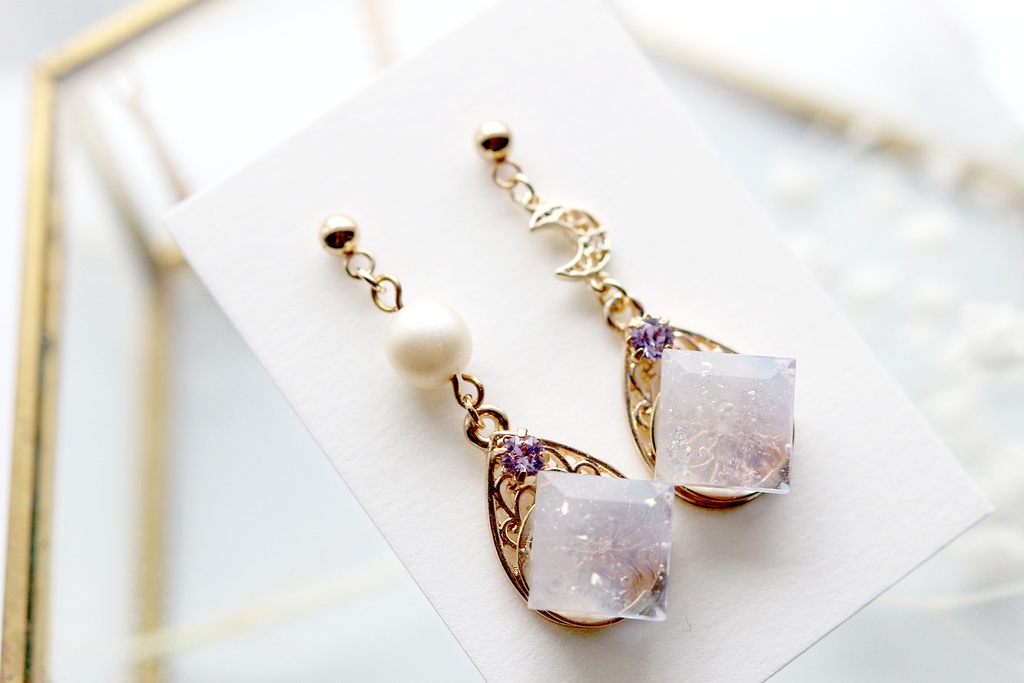 【ピアス】月を思う