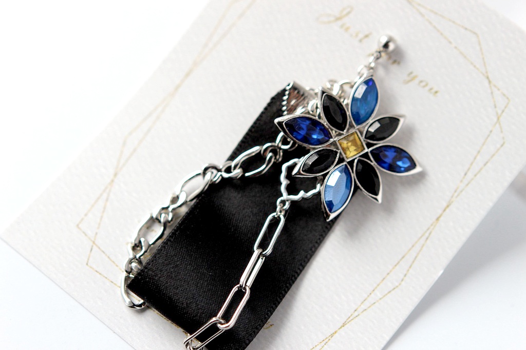 【タイタックピン】蒼き炎の導