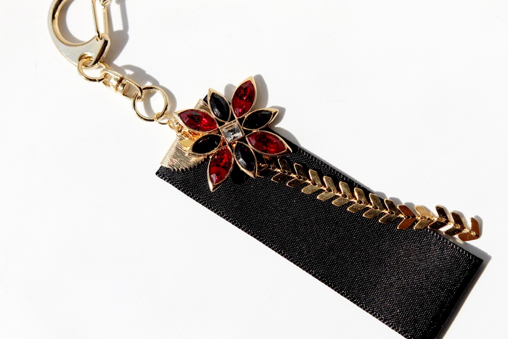 【キーホルダー】赤き炎の導