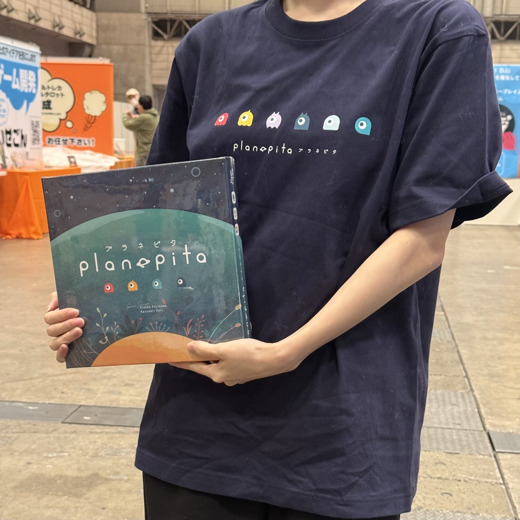 プラネピタ 半袖Tシャツ