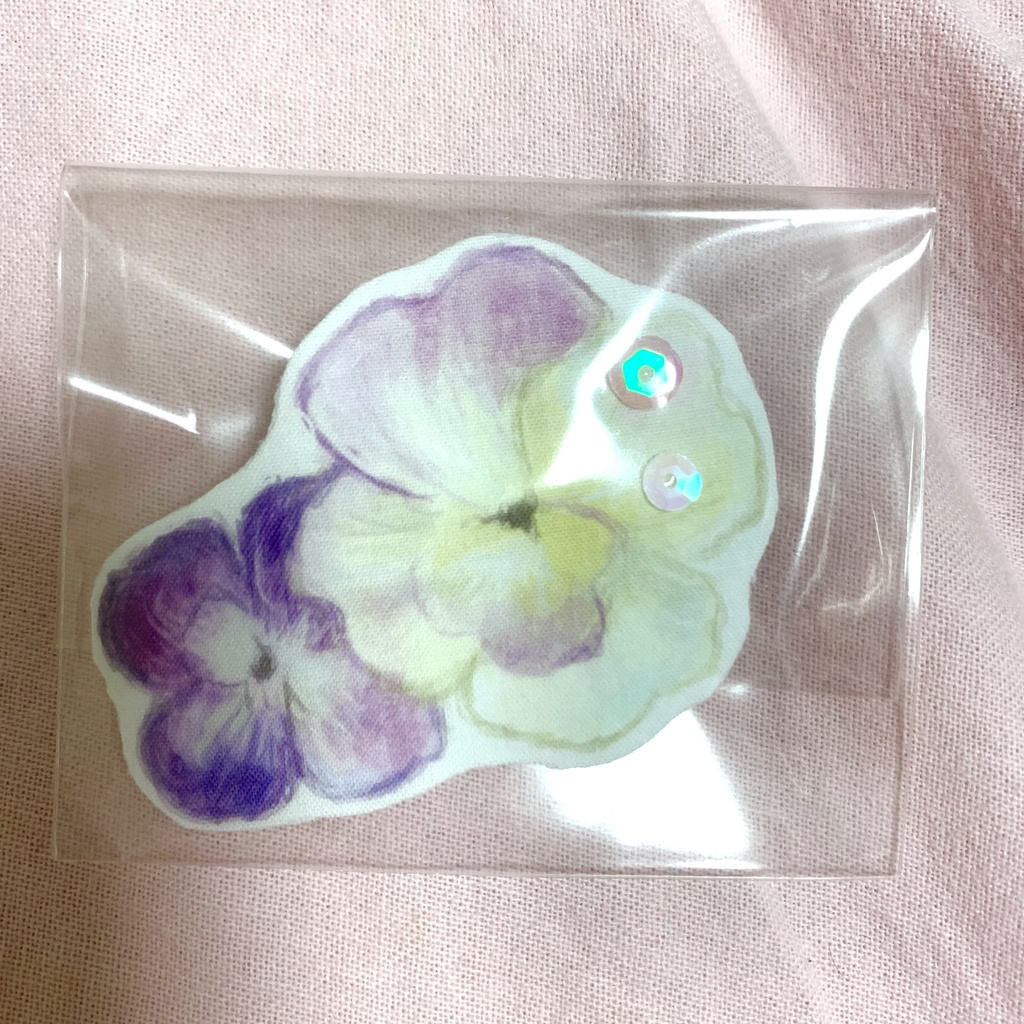 お花フェルトバッジ