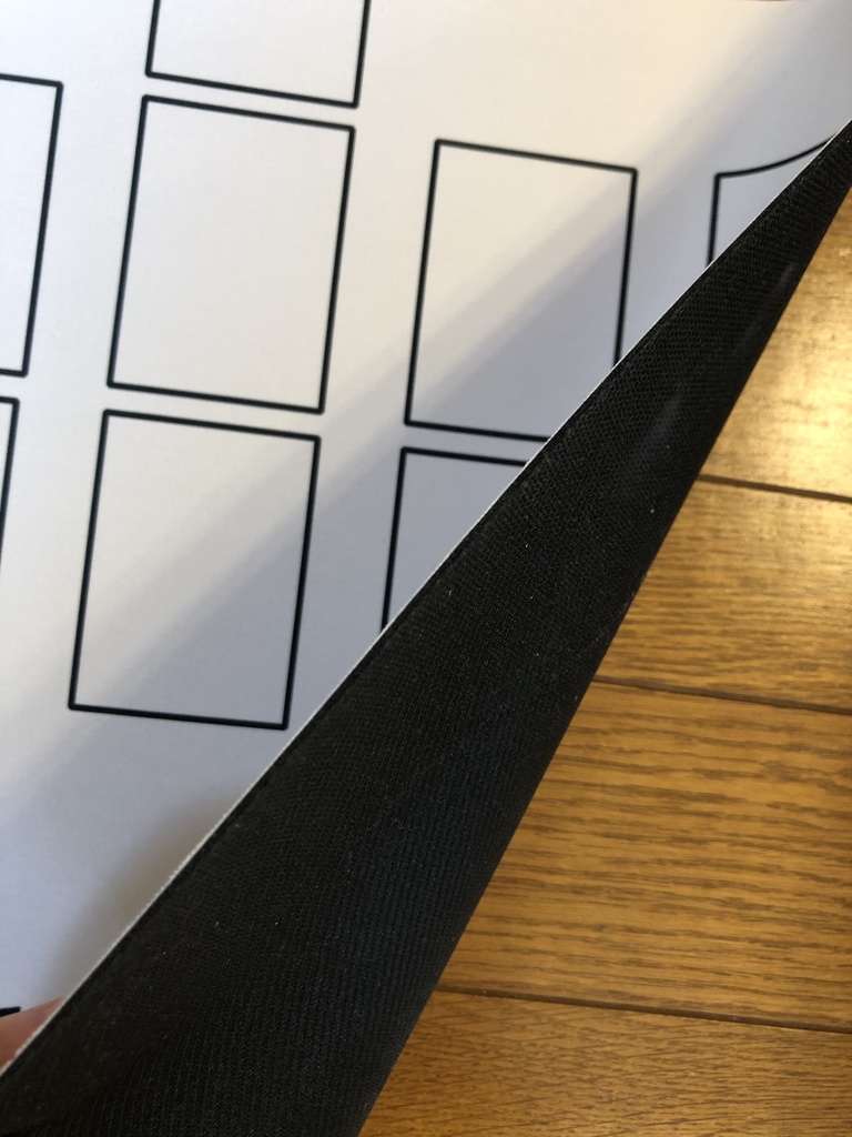 Next Play ラバー製プレイマット(白)