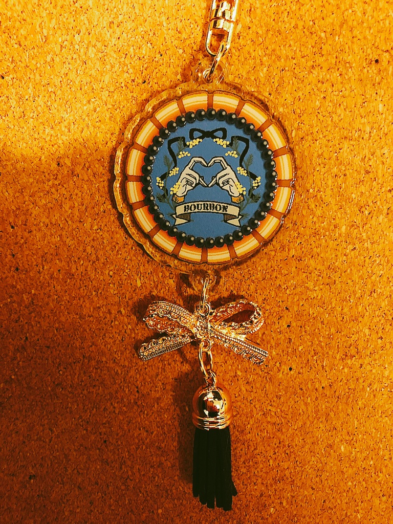 ロゼット型アクリルキーホルダー(バーボンver.)