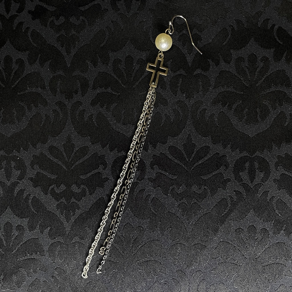 CEMETERY DREAM PIERCE