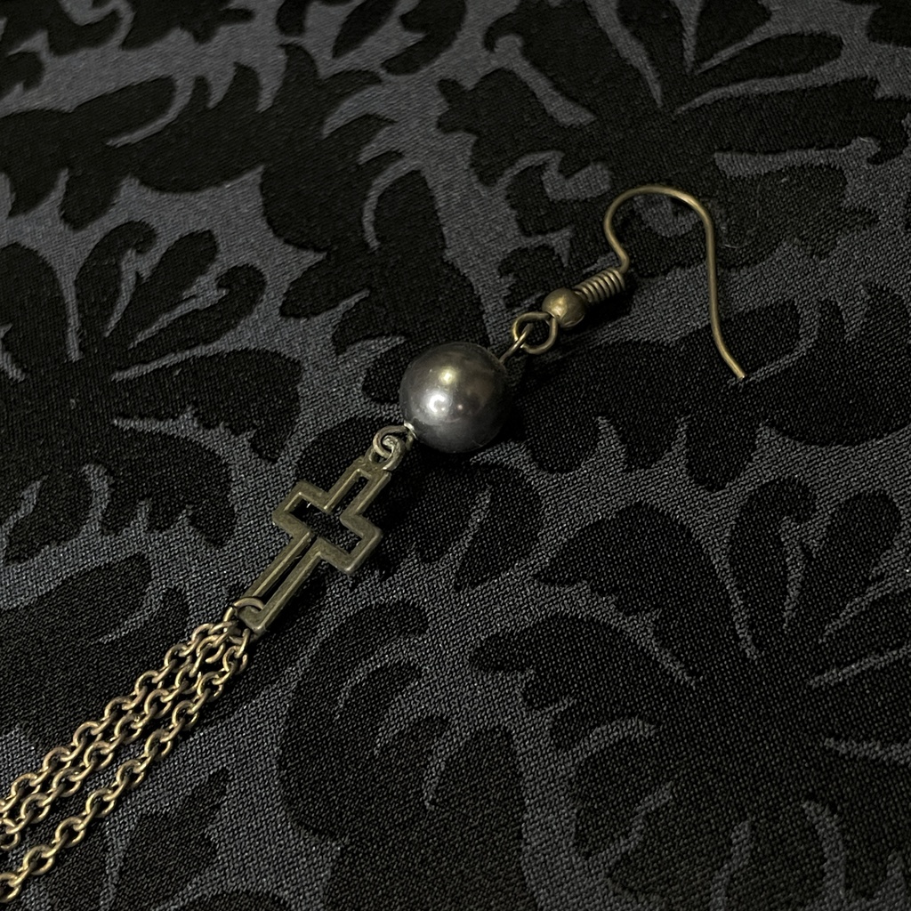 CEMETERY DREAM PIERCE Ⅱ