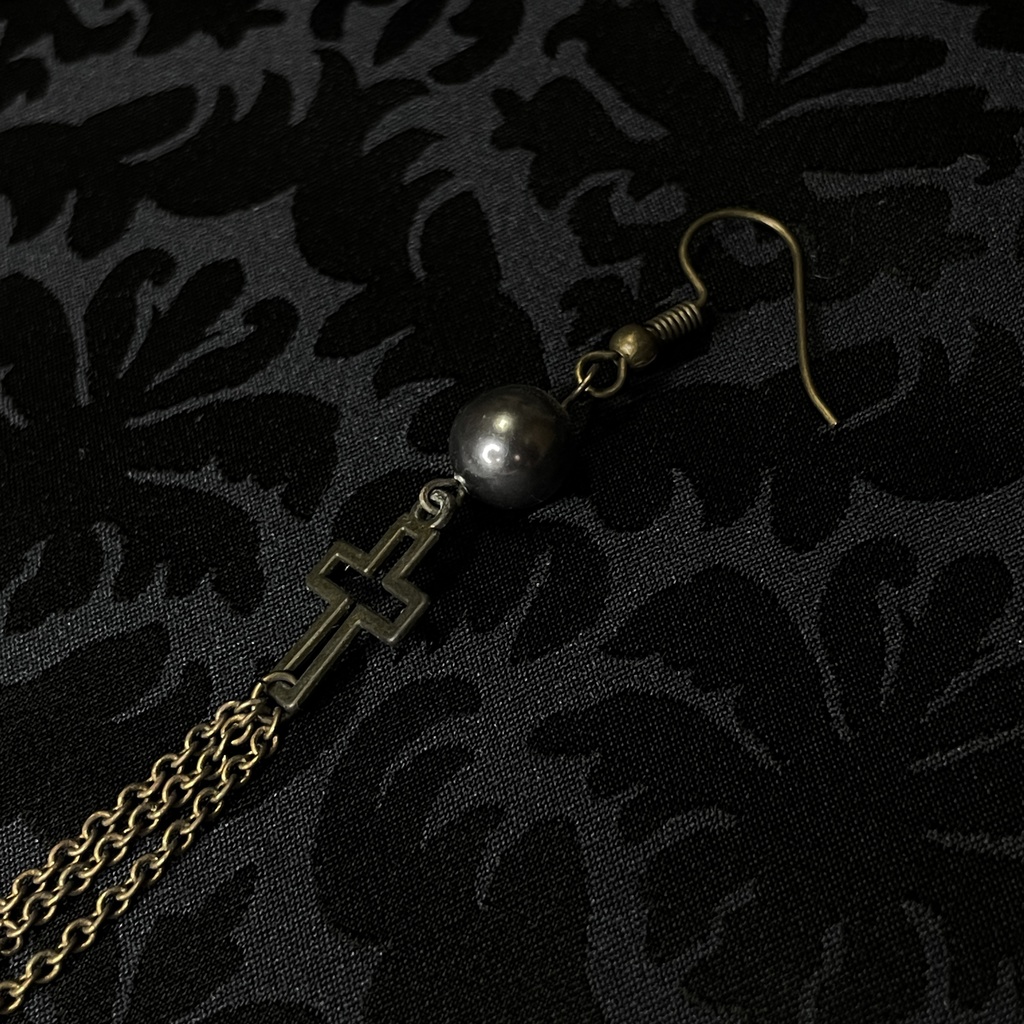 CEMETERY DREAM PIERCE Ⅱ