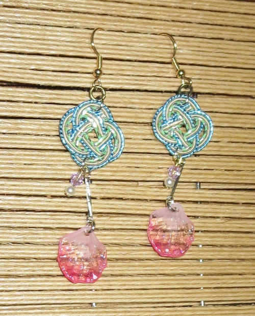 クンゾイ イメージ イヤリング