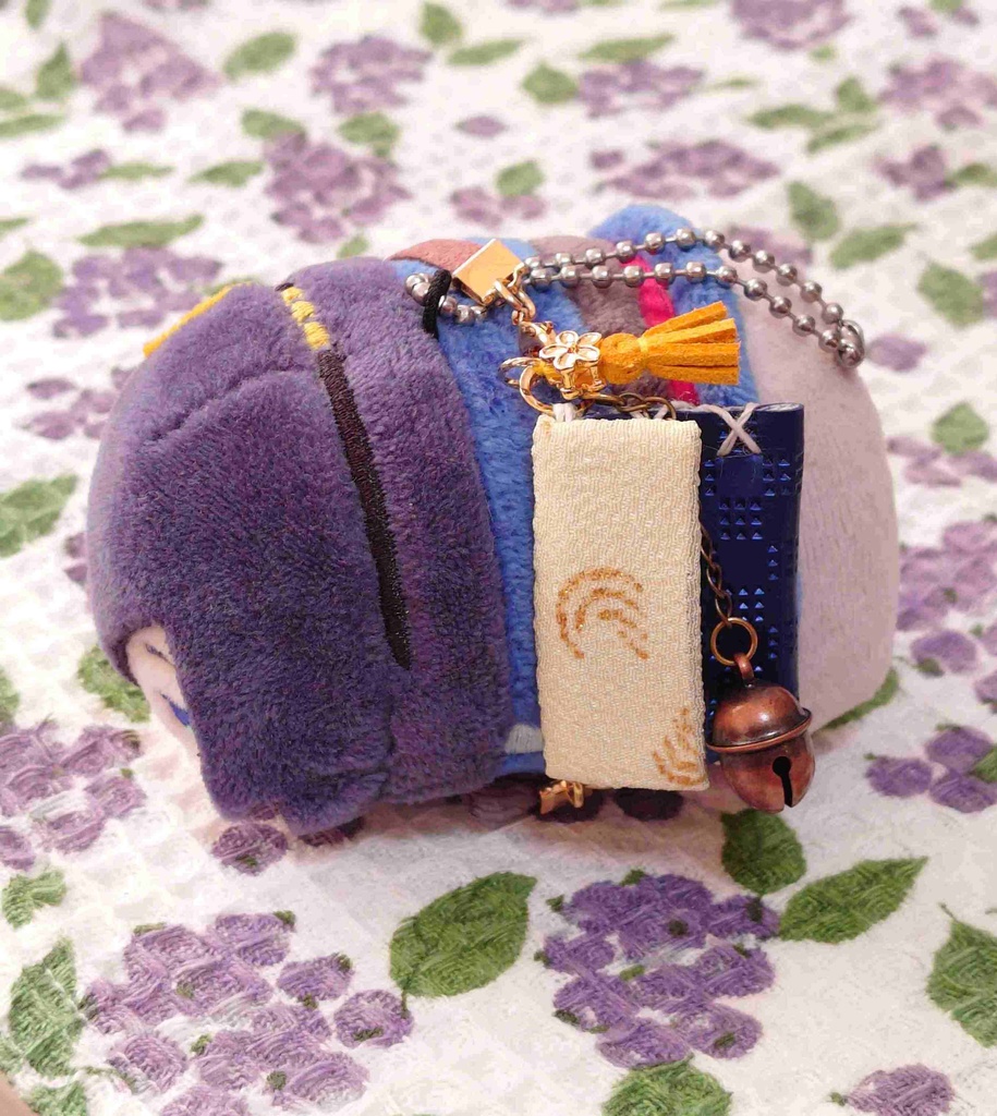 (生地変更品)お出かけバッグ青色 どんぐり鈴付き