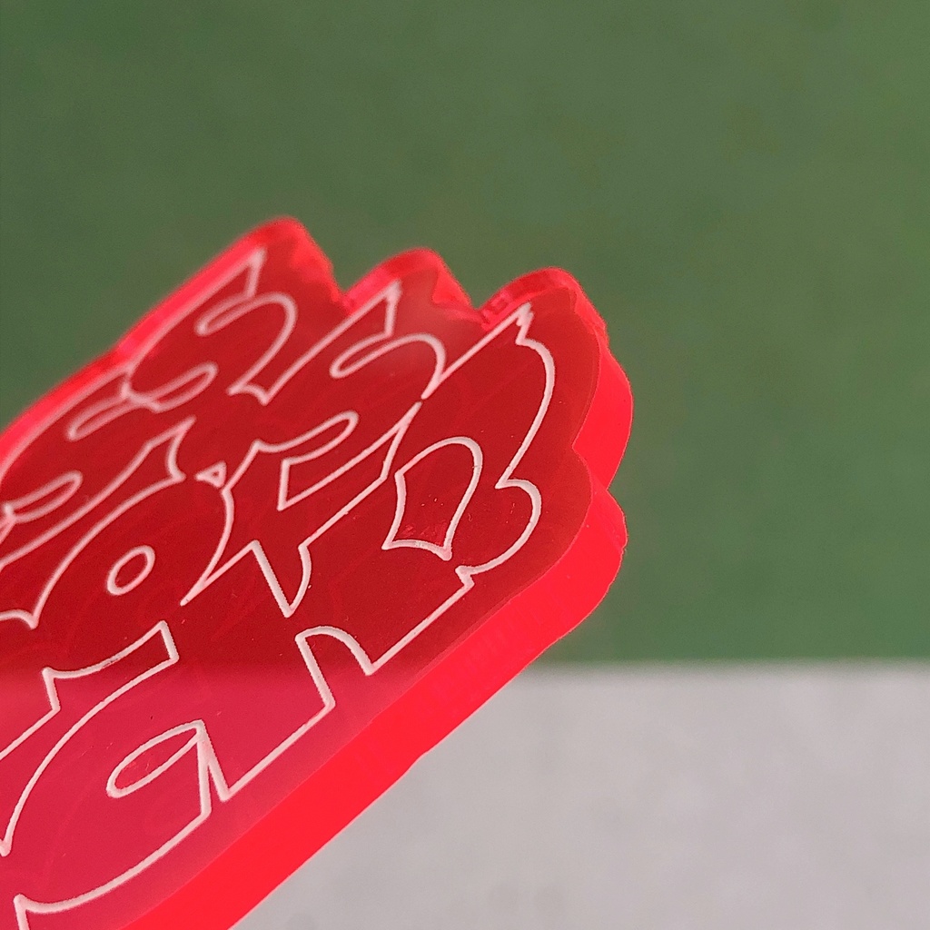 GUESSプレート 2色