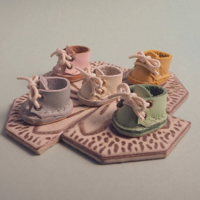 ちいさきもののくつ 12cm 202303