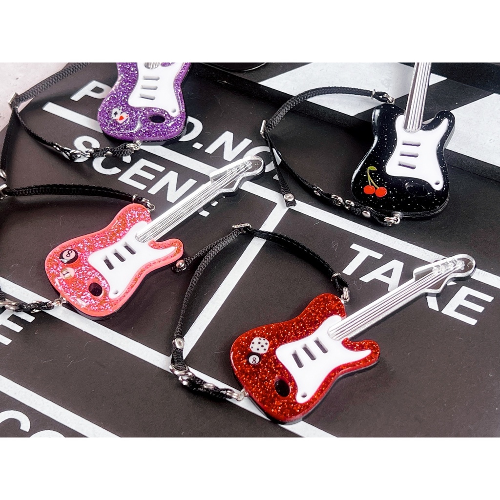 ちいさきもののギター