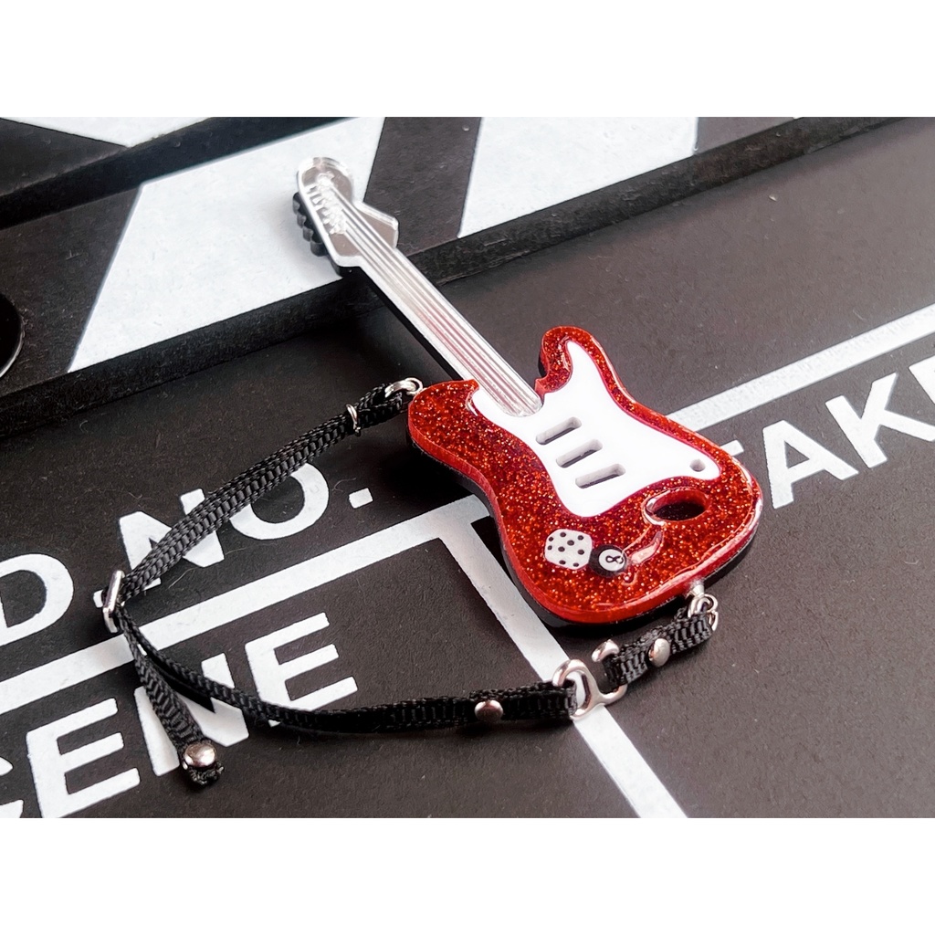 ちいさきもののギター