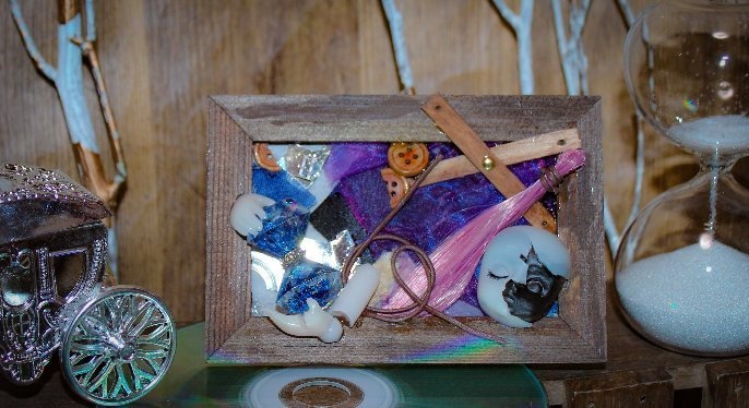 ≪死≫の少女人形のミニフレーム