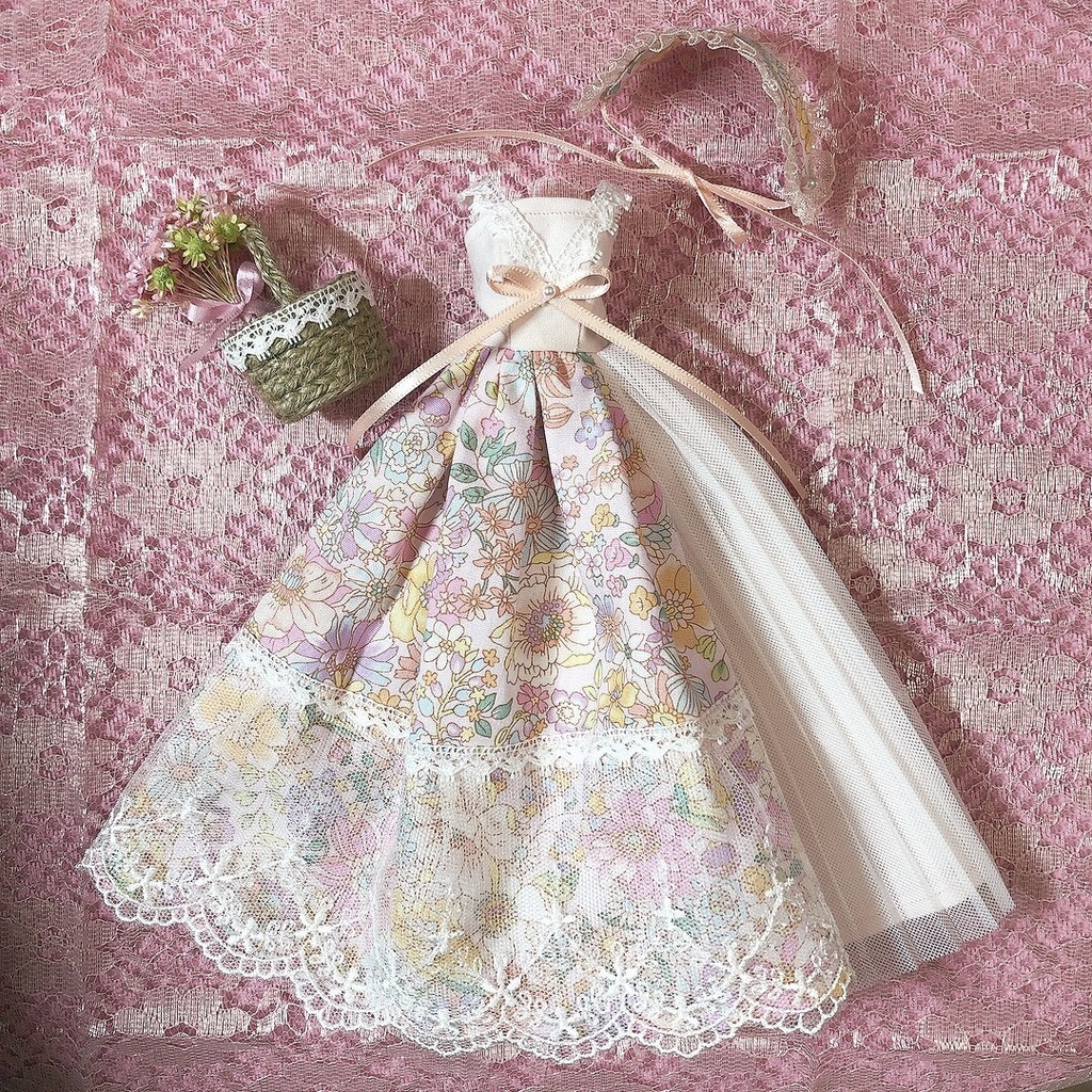 お花摘みのドレスセット