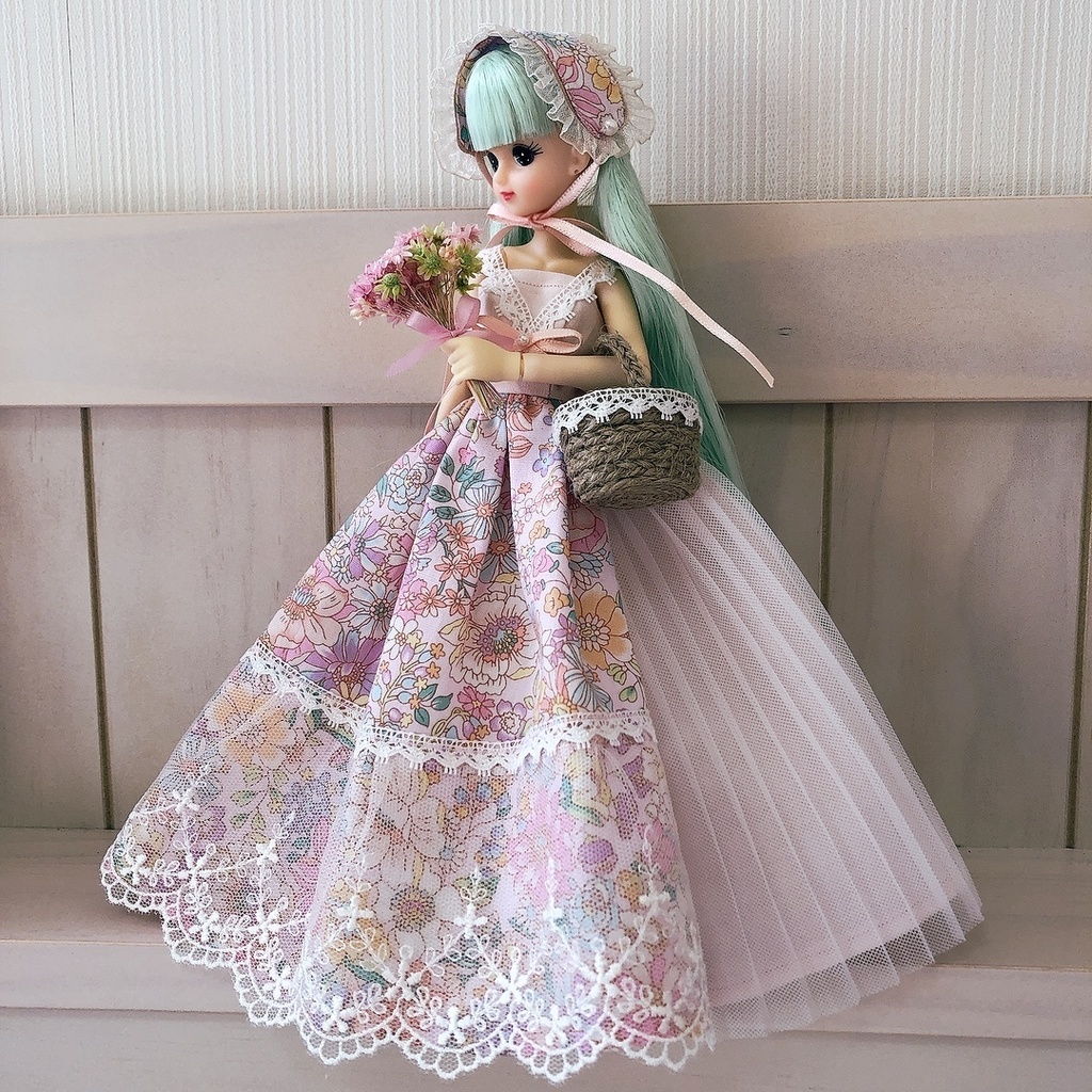 お花摘みのドレスセット