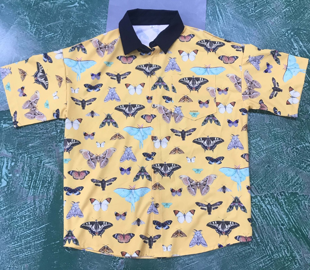 虫柄アロハ生地シャツ
