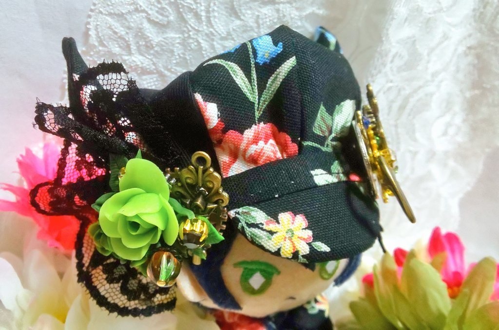 10cmぬいのサイズ◆帽子&ケープセット◆ブラックフラワーガーデン