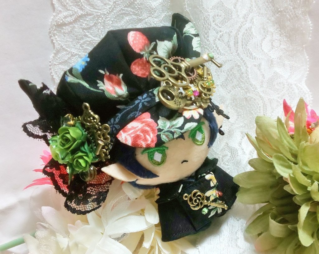 10cmぬいのサイズ◆帽子&ケープセット◆ブラックフラワーガーデン